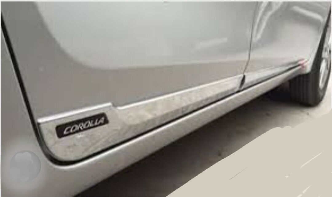 Corolla 14-17ý  gapy molding