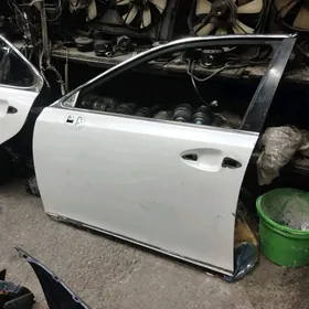 11 Lexus gapy morda