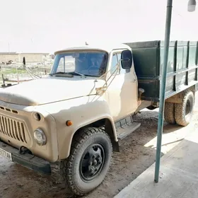Gaz 52 1982