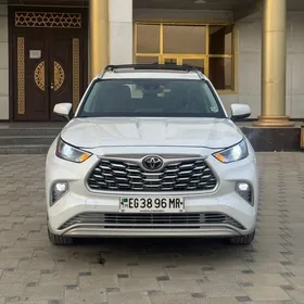 Toyota Highlander 2022