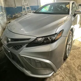 Toyota Camry 2023