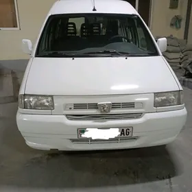 Peugeot 408 2000