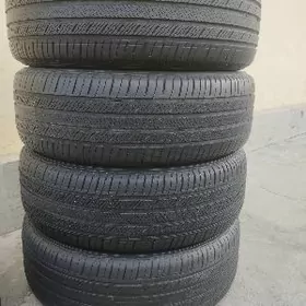 235 55 20 MICHELIN