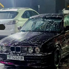 BMW 525 1990