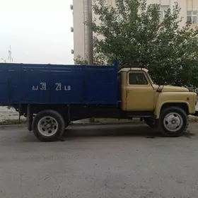 Gaz 5204 1980