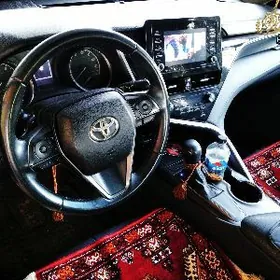 Toyota Camry 2021