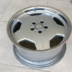 Bir stuk Yzy r18