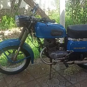 Iž Planeta 4 1980