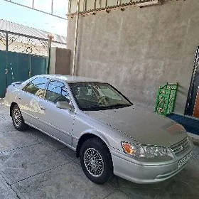 Toyota Camry 2000
