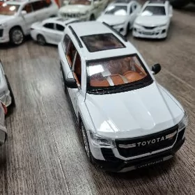 maşyn Prado.cemry.LS