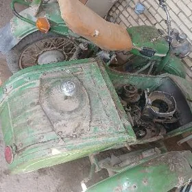 Ural 5557 1990