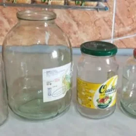 СтекланняСтеклянные банки