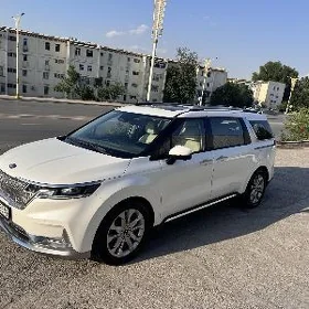 Kia Carnival 2021