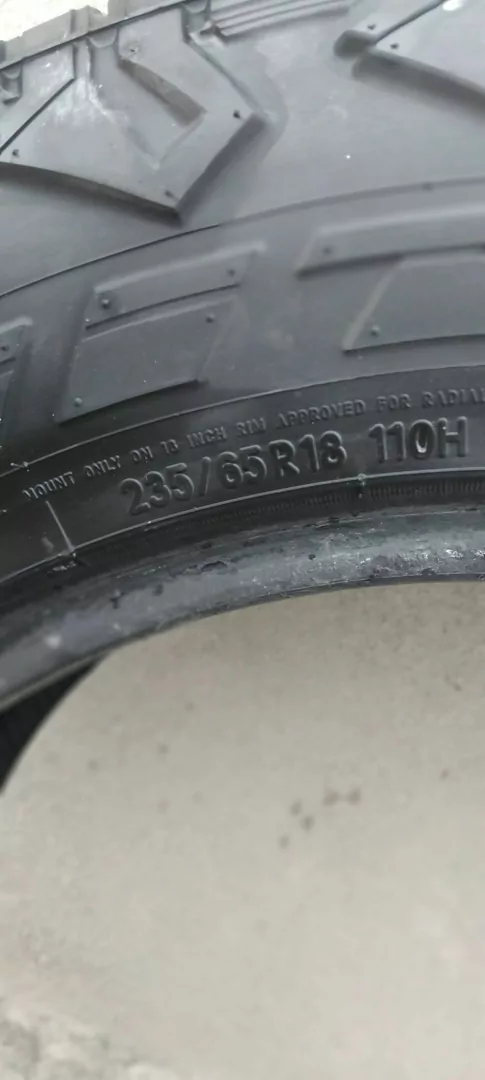 NOMAD GRAPPLER.235/65 R18