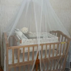 детская кроватка
