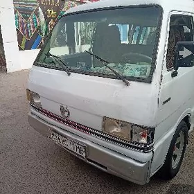 Toyota Hiace 1989
