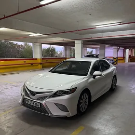 Toyota Camry 2020