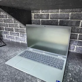 Dell i7 11Th/8Gb/256Gb/ 2Gb