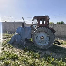MTZ T-28 1990