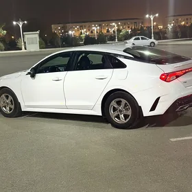 Kia K5 2020