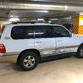 LAND CRUISER