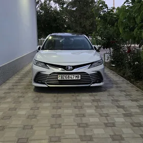 Toyota Camry 2023