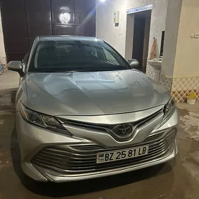 Toyota Camry 2020