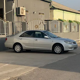 Toyota Camry 2005