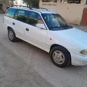 Opel Astra 1998