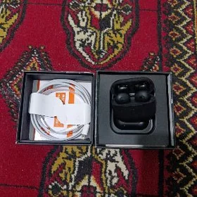 Airpods nawusnik