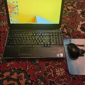 DELL noutbook