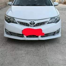 Toyota Camry 2013