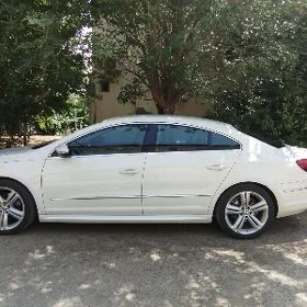 Volkswagen CC 2011