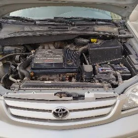 Toyota Sienna 2003