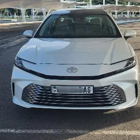 Toyota Camry 2024