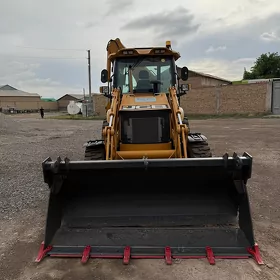 JCB 3CX Compact 2025