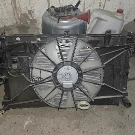 Corolla radiatr morda komplekt