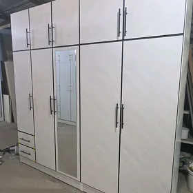 Mebel taze