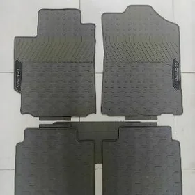 Kowrik Lexus es 2010