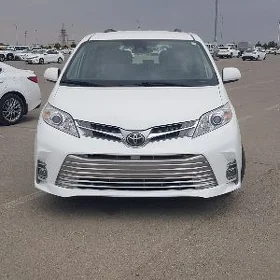 Toyota Sienna 2020