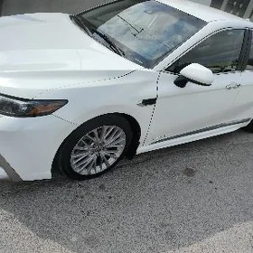 Toyota Camry 2020