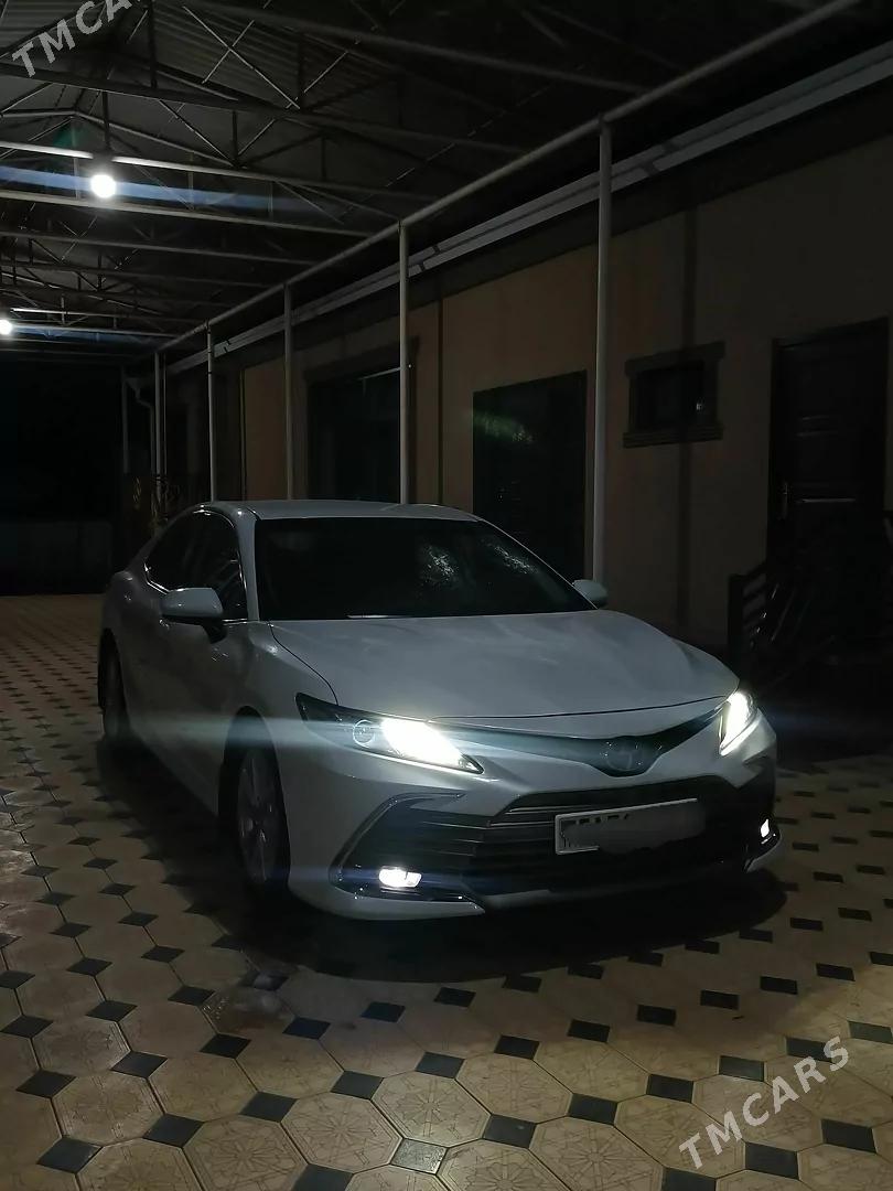 Toyota Camry 2021