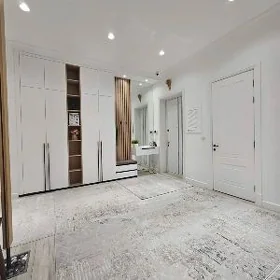 Ул.Айтакова 13 этап 4ком 220м²
