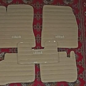 tida kowrik