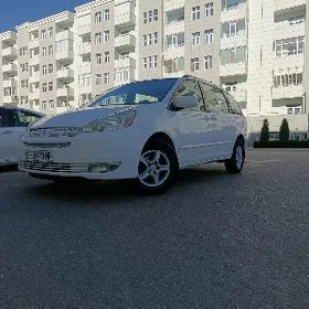 Toyota Sienna 2004