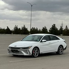 Hyundai Elantra 2025