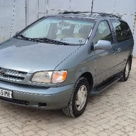 Toyota Sienna 2000