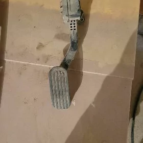 Gaz pedal toýota