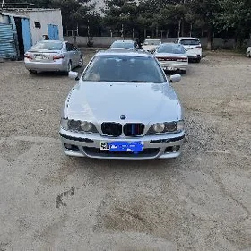 BMW E39 1998