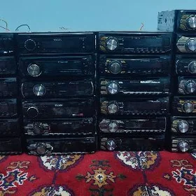 pioneer Kenwood magnitafonlar